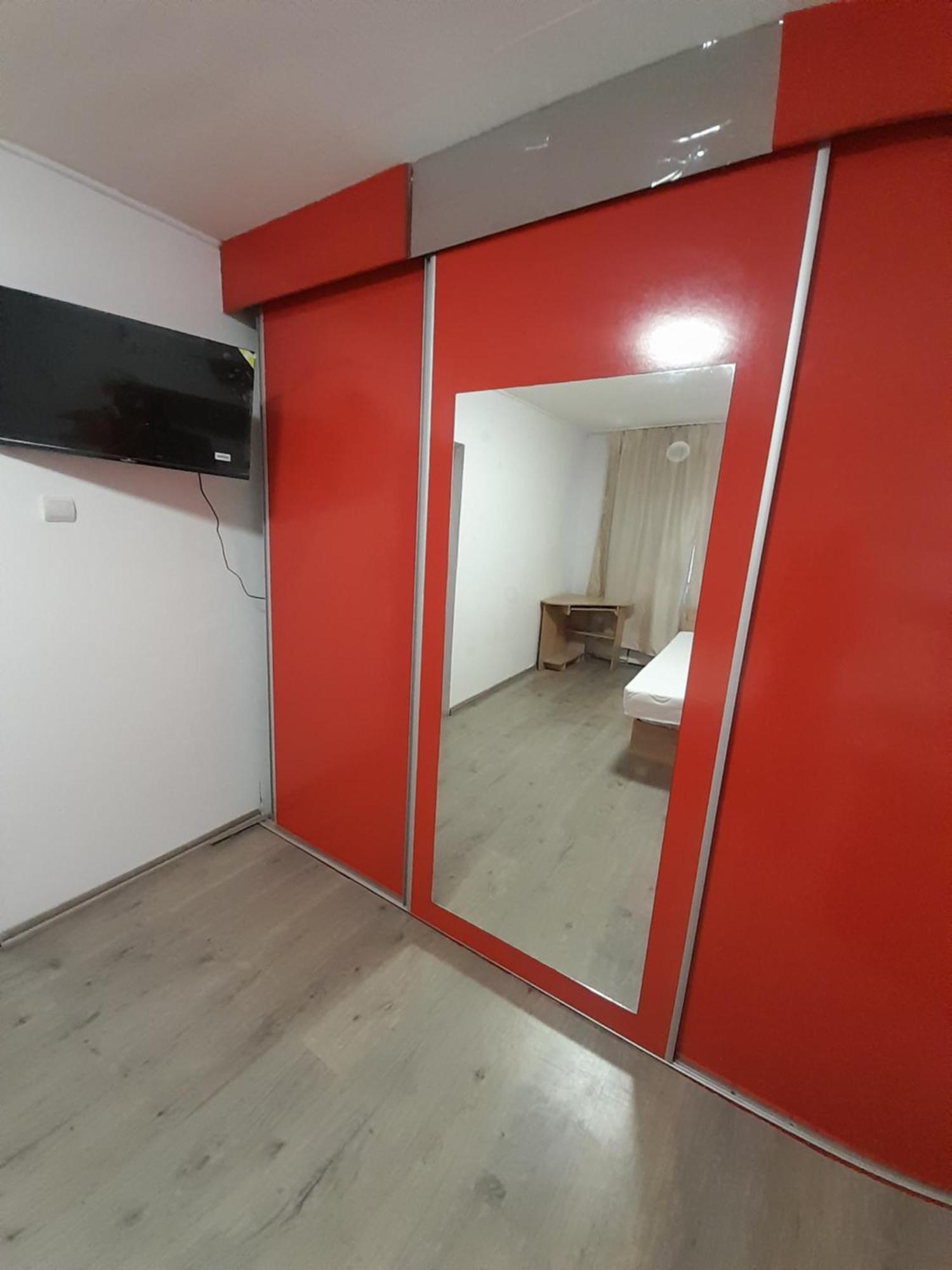 Garsoniera Sic Zona Terapia Zona Linistita La Casa Cu Parcare Apartment Cluj-Napoca Exterior foto