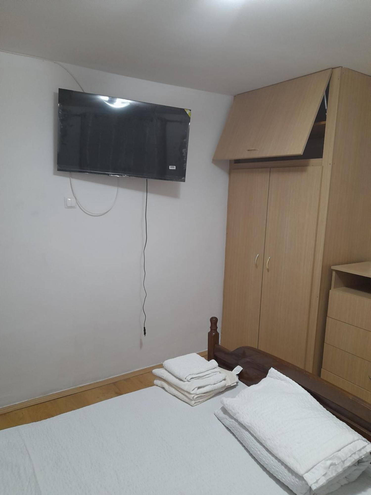 Garsoniera Sic Zona Terapia Zona Linistita La Casa Cu Parcare Apartment Cluj-Napoca Exterior foto
