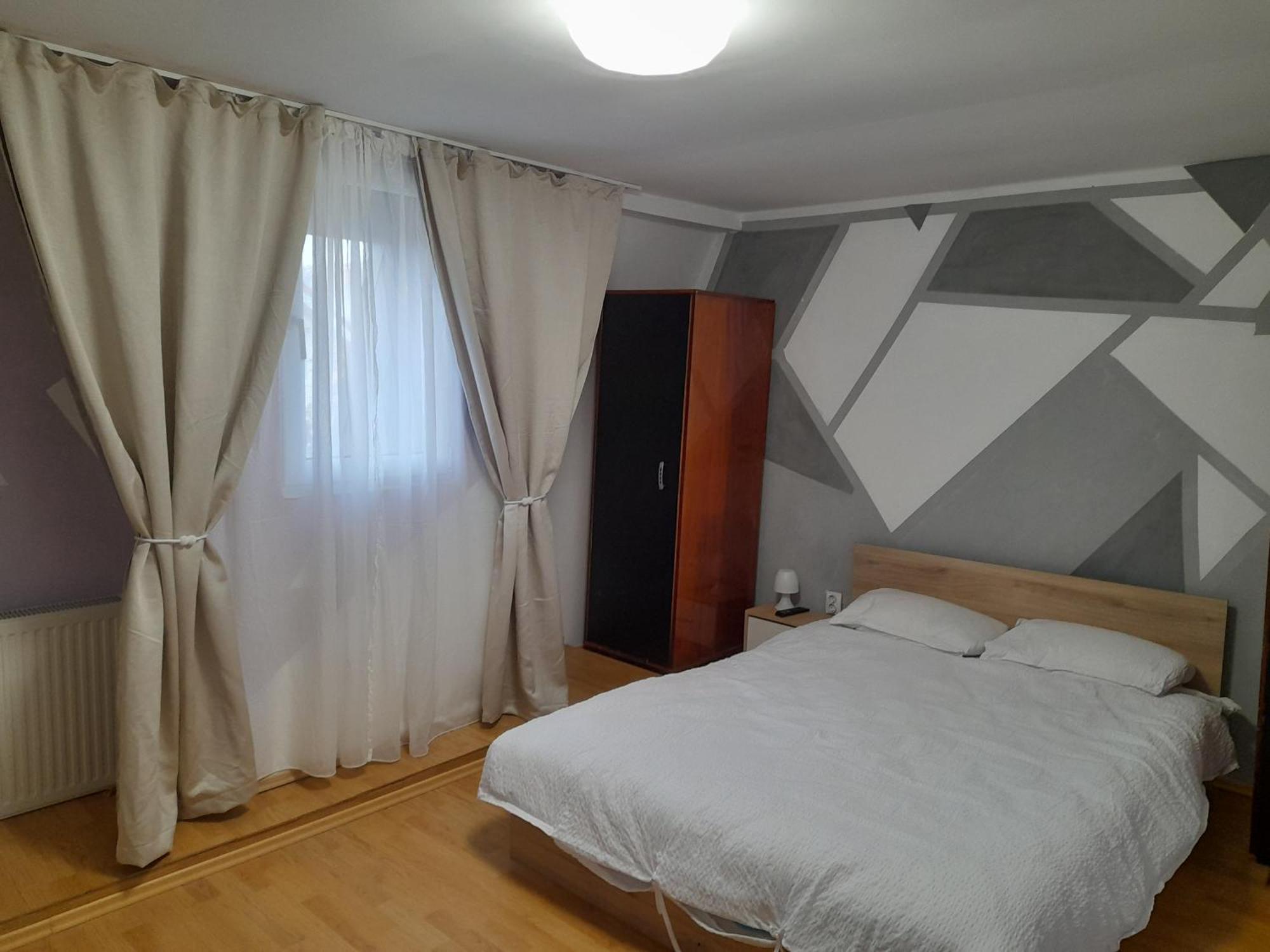 Garsoniera Sic Zona Terapia Zona Linistita La Casa Cu Parcare Apartment Cluj-Napoca Exterior foto